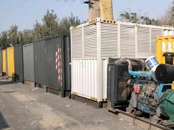 芦溪200KW柴油发电机机组每小时油耗是多少？